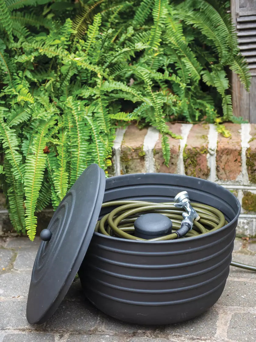 Matte Black Ribbed Hose Pot with Lid Matte Black Ribbed Hose Pot with Lid